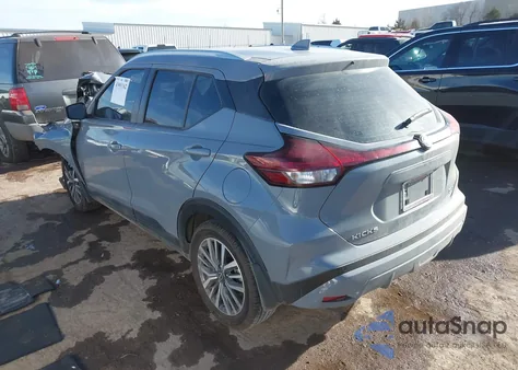 2023 Nissan Kicks Sv Xtronic Cvt z USA, uszkodzony, nr VIN 3N1CP5CV5PL471171